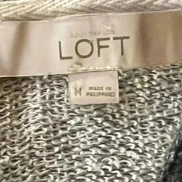 Ann Taylor Loft Hooded Pullover Half Sleeve Sweatshirt Womens Sz M Gray - Picture 3 of 5